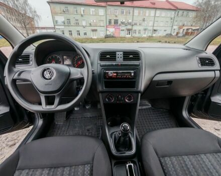 Сірий Фольксваген Поло, об'ємом двигуна 1.6 л та пробігом 143 тис. км за 8900 $, фото 4 на Automoto.ua