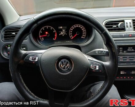 Сірий Фольксваген Поло, об'ємом двигуна 1.4 л та пробігом 68 тис. км за 12000 $, фото 1 на Automoto.ua