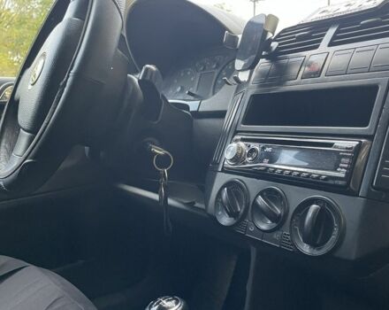 Серый Фольксваген Поло, объемом двигателя 1.4 л и пробегом 280 тыс. км за 3999 $, фото 6 на Automoto.ua