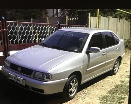 Сірий Фольксваген Поло, об'ємом двигуна 1.4 л та пробігом 300 тис. км за 2650 $, фото 1 на Automoto.ua