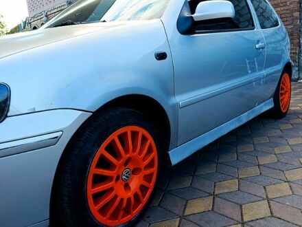 Серый Фольксваген Поло, объемом двигателя 1.4 л и пробегом 245 тыс. км за 3000 $, фото 1 на Automoto.ua