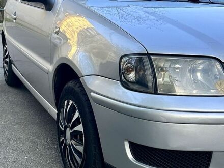 Серый Фольксваген Поло, объемом двигателя 1.4 л и пробегом 320 тыс. км за 3000 $, фото 1 на Automoto.ua