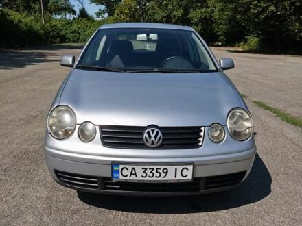 Серый Фольксваген Поло, объемом двигателя 1.4 л и пробегом 151 тыс. км за 4300 $, фото 1 на Automoto.ua