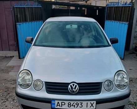 Серый Фольксваген Поло, объемом двигателя 1.2 л и пробегом 220 тыс. км за 3000 $, фото 1 на Automoto.ua