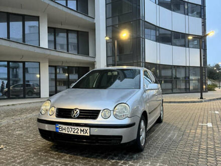 Серый Фольксваген Поло, объемом двигателя 1.2 л и пробегом 260 тыс. км за 3800 $, фото 1 на Automoto.ua