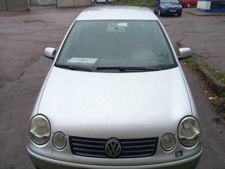 Серый Фольксваген Поло, объемом двигателя 1.39 л и пробегом 206 тыс. км за 4800 $, фото 1 на Automoto.ua