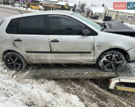 Серый Фольксваген Поло, объемом двигателя 1.4 л и пробегом 183 тыс. км за 2600 $, фото 1 на Automoto.ua