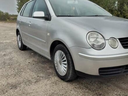 Серый Фольксваген Поло, объемом двигателя 1.2 л и пробегом 240 тыс. км за 3400 $, фото 1 на Automoto.ua