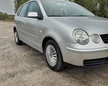 Серый Фольксваген Поло, объемом двигателя 1.2 л и пробегом 240 тыс. км за 3400 $, фото 1 на Automoto.ua
