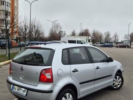 Серый Фольксваген Поло, объемом двигателя 1.39 л и пробегом 208 тыс. км за 3500 $, фото 1 на Automoto.ua