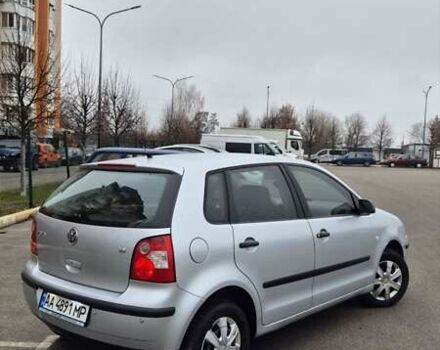 Серый Фольксваген Поло, объемом двигателя 1.39 л и пробегом 208 тыс. км за 3500 $, фото 1 на Automoto.ua