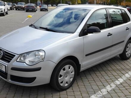 Сірий Фольксваген Поло, об'ємом двигуна 1.4 л та пробігом 195 тис. км за 5800 $, фото 1 на Automoto.ua