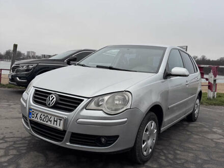 Серый Фольксваген Поло, объемом двигателя 1.4 л и пробегом 199 тыс. км за 4800 $, фото 1 на Automoto.ua