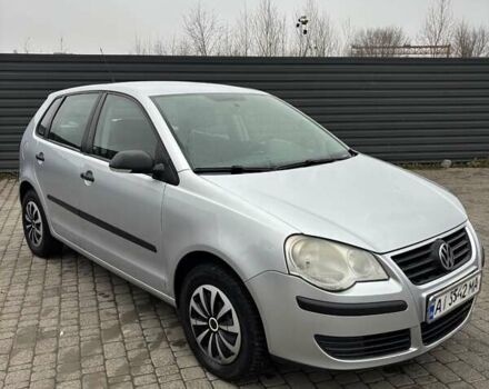 Серый Фольксваген Поло, объемом двигателя 1.39 л и пробегом 212 тыс. км за 5400 $, фото 1 на Automoto.ua