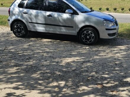 Сірий Фольксваген Поло, об'ємом двигуна 1.4 л та пробігом 160 тис. км за 4650 $, фото 1 на Automoto.ua