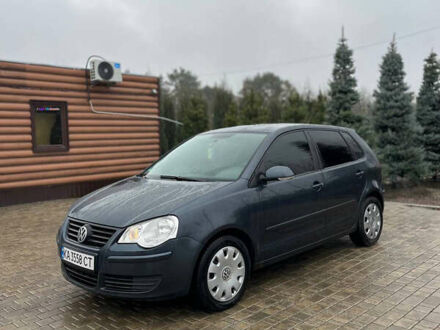 Серый Фольксваген Поло, объемом двигателя 1.57 л и пробегом 265 тыс. км за 4400 $, фото 1 на Automoto.ua