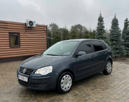Серый Фольксваген Поло, объемом двигателя 1.57 л и пробегом 265 тыс. км за 4400 $, фото 1 на Automoto.ua