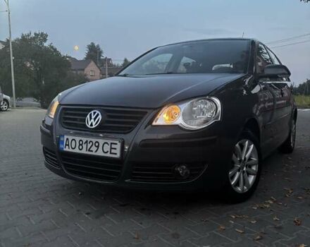 Серый Фольксваген Поло, объемом двигателя 1.6 л и пробегом 220 тыс. км за 4500 $, фото 1 на Automoto.ua