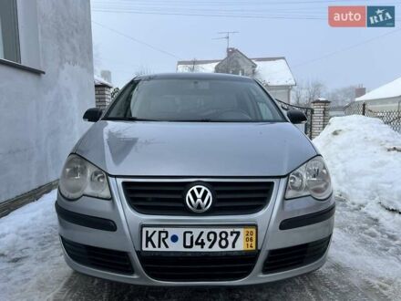 Сірий Фольксваген Поло, об'ємом двигуна 1.39 л та пробігом 263 тис. км за 4300 $, фото 1 на Automoto.ua