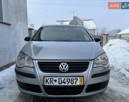 Серый Фольксваген Поло, объемом двигателя 1.39 л и пробегом 263 тыс. км за 4300 $, фото 1 на Automoto.ua