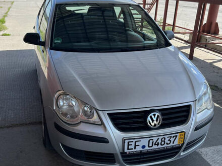 Сірий Фольксваген Поло, об'ємом двигуна 1.42 л та пробігом 179 тис. км за 5850 $, фото 1 на Automoto.ua