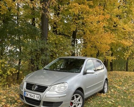 Сірий Фольксваген Поло, об'ємом двигуна 1.4 л та пробігом 280 тис. км за 3999 $, фото 1 на Automoto.ua