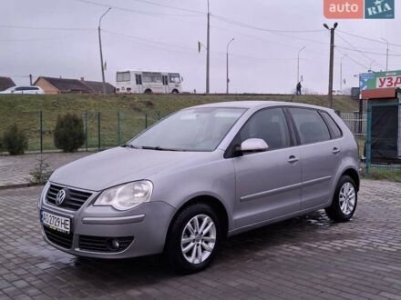 Серый Фольксваген Поло, объемом двигателя 1.2 л и пробегом 191 тыс. км за 4350 $, фото 1 на Automoto.ua