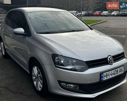 Сірий Фольксваген Поло, об'ємом двигуна 1.39 л та пробігом 245 тис. км за 6000 $, фото 1 на Automoto.ua