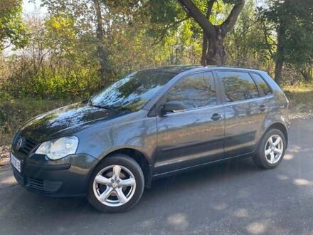 Сірий Фольксваген Поло, об'ємом двигуна 1.4 л та пробігом 191 тис. км за 5400 $, фото 1 на Automoto.ua