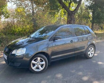 Сірий Фольксваген Поло, об'ємом двигуна 1.4 л та пробігом 191 тис. км за 5400 $, фото 1 на Automoto.ua