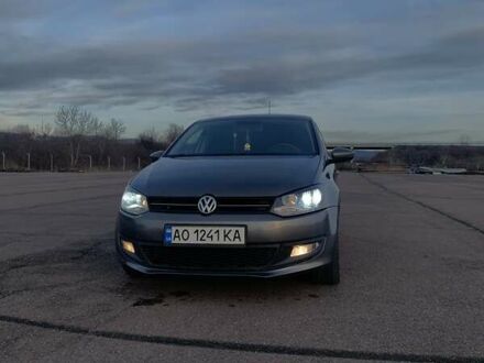 Серый Фольксваген Поло, объемом двигателя 1.6 л и пробегом 313 тыс. км за 7200 $, фото 1 на Automoto.ua