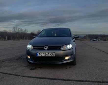 Серый Фольксваген Поло, объемом двигателя 1.6 л и пробегом 313 тыс. км за 7200 $, фото 1 на Automoto.ua