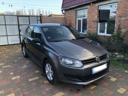 Серый Фольксваген Поло, объемом двигателя 1.6 л и пробегом 165 тыс. км за 7000 $, фото 1 на Automoto.ua