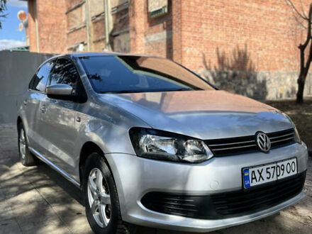 Фольксваген Поло 2011 в Дергачах на Automoto.ua Серый Фольксваген Поло, объемом двигателя 1.6 л и пробегом 108 тыс. км за 7650 $, фото 1 на Automoto.ua