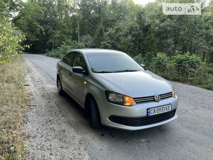 Фольксваген Поло 2011 у Тараще на Automoto.ua Сірий Фольксваген Поло, об'ємом двигуна 1.6 л та пробігом 219 тис. км за 6000 $, фото 1 на Automoto.ua