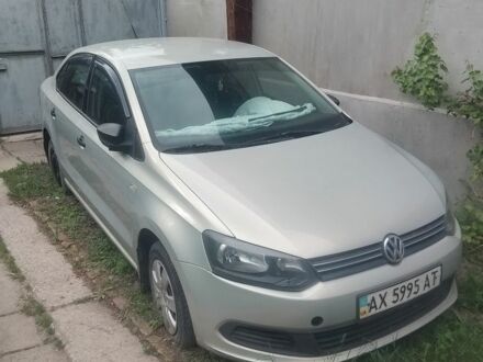Серый Фольксваген Поло, объемом двигателя 1.6 л и пробегом 125 тыс. км за 4500 $, фото 1 на Automoto.ua