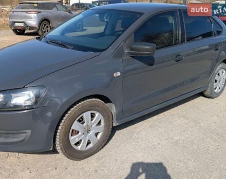 Серый Фольксваген Поло, объемом двигателя 1.6 л и пробегом 151 тыс. км за 6600 $, фото 1 на Automoto.ua