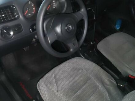 Серый Фольксваген Поло, объемом двигателя 1.6 л и пробегом 180 тыс. км за 7000 $, фото 1 на Automoto.ua