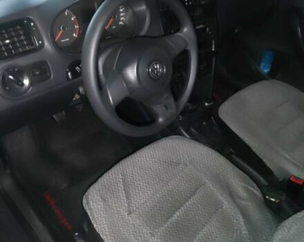 Серый Фольксваген Поло, объемом двигателя 1.6 л и пробегом 180 тыс. км за 7000 $, фото 1 на Automoto.ua