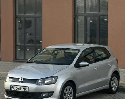 Серый Фольксваген Поло, объемом двигателя 1.2 л и пробегом 200 тыс. км за 5299 $, фото 1 на Automoto.ua