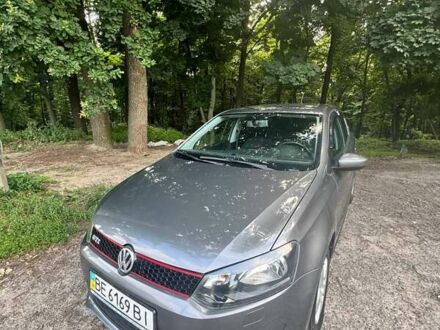 Серый Фольксваген Поло, объемом двигателя 1.4 л и пробегом 210 тыс. км за 7900 $, фото 1 на Automoto.ua