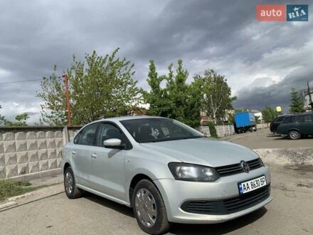 Фольксваген Поло 2012 в Киеве на Automoto.ua Серый Фольксваген Поло, объемом двигателя 1.6 л и пробегом 250 тыс. км за 4200 $, фото 1 на Automoto.ua