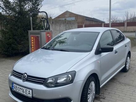 Фольксваген Поло 2013 в Казатине на Automoto.ua Серый Фольксваген Поло, объемом двигателя 1.6 л и пробегом 121 тыс. км за 7700 $, фото 1 на Automoto.ua