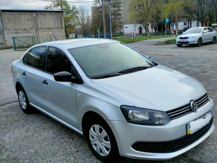Фольксваген Поло 2013 в Харькове на Automoto.ua Серый Фольксваген Поло, объемом двигателя 16 л и пробегом 184 тыс. км за 8400 $, фото 1 на Automoto.ua