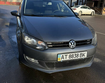 Серый Фольксваген Поло, объемом двигателя 1.2 л и пробегом 147 тыс. км за 7000 $, фото 1 на Automoto.ua