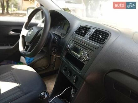 Серый Фольксваген Поло, объемом двигателя 1.6 л и пробегом 74 тыс. км за 10700 $, фото 1 на Automoto.ua