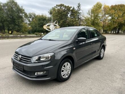 Серый Фольксваген Поло, объемом двигателя 1.6 л и пробегом 56 тыс. км за 9500 $, фото 1 на Automoto.ua