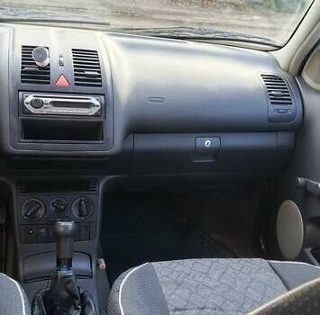 Синий Фольксваген Поло, объемом двигателя 1 л и пробегом 230 тыс. км за 2399 $, фото 15 на Automoto.ua