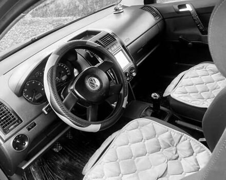 Синий Фольксваген Поло, объемом двигателя 1.2 л и пробегом 332 тыс. км за 3000 $, фото 5 на Automoto.ua