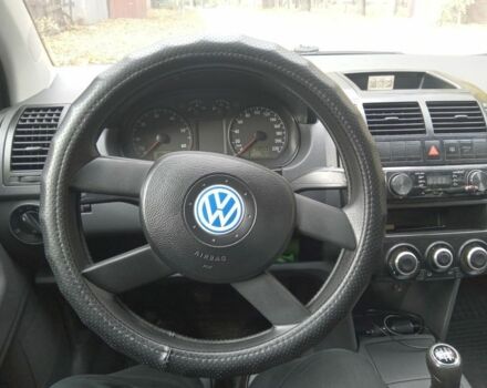 Синій Фольксваген Поло, об'ємом двигуна 1.2 л та пробігом 220 тис. км за 4300 $, фото 6 на Automoto.ua